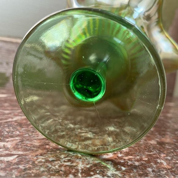 Carnival glass footed dish. Beautiful condition. - Picture 6 of 6